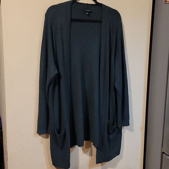 Beautiful Torrid sweater size 3 - Picture 1 of 5